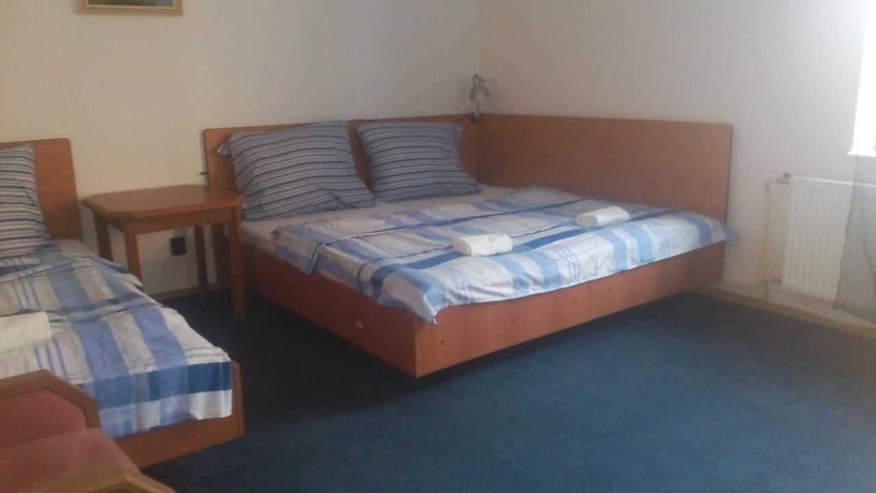 Hotel Britz Velké Hamry Exteriör bild